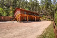 Powder House Lodge Hotels in Mount Rushmore UT