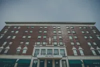 The Hotel Ottumwa Hotels in Ottumwa