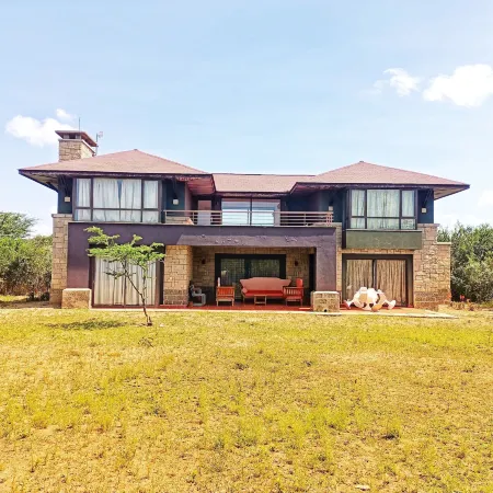 Mount Kenya Wildlife Estate at Ol Pejeta
