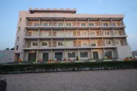 Parth King Beach Resort 만다르마니 시 비치 주변 호텔