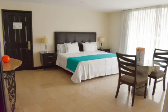 Country Hotel & Suites