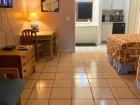 New Sungate Motel Hotels in Palm Beach County