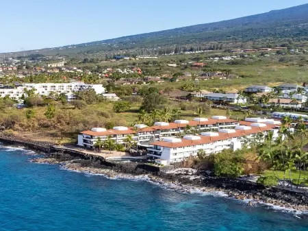 Big Island Casa de Emdeko A308 Condo