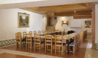 Turim Club Azeitao Hotel فنادق في سيسيمبرا
