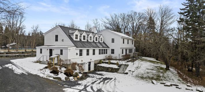 Brook Bound Inn Hotels in Windham County