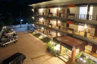 NAN Treasure Hotel Hôtels à : Phu Phiang