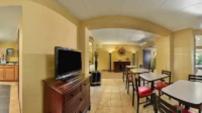 트래블로지 바이 윈덤 리마 OH