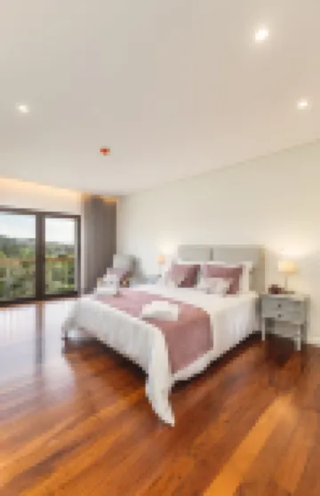 六卧室房屋 - 可住12人 - 泳池，燒烤設施，桌球桌