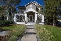 Modern Designer Home Near Boulder