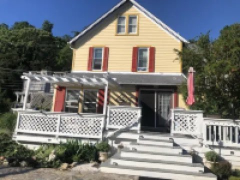 3B/1FB/Kitchen, Center of Town, The Cottage @ the Manor