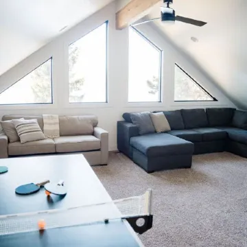 Ponderosa Park Lake House -- Private dock and beach!