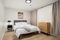 Trendy Getaway - High-Speed WiFi, Modern Design Hoteles en Municipio de Morton