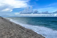 Fantastic home near beaches & docks with heated saltwater pool & office Hotels in Sebastian