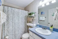 Stylish Escape W/ Shared Pool, Direct Beach Access, Private Balcony & Ocean View