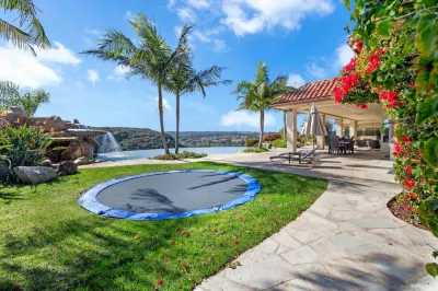 Infinity Pool and Breathtaking Views - Exquisite Family Oasis Hotels near SEPHORA
