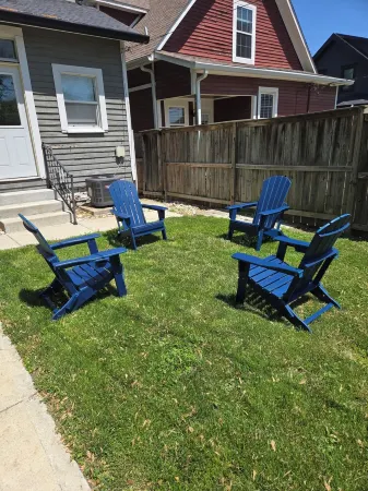 DT Indy, Walk to Lucas Oil Stadium, Gainbridge Arena, Convention Center