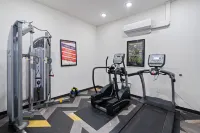 Stylish and Comfortable Retreat - Charming Urban Escape