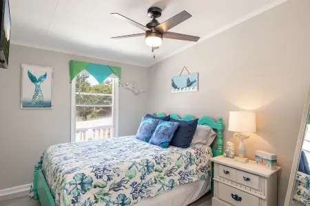 Delightful Game Room and Tiki Bar - Inviting Family Getaway Отели в г. Эмералд Айл