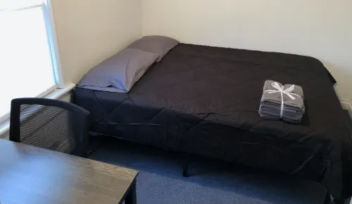 Private and Cozy House with 1-Bedroom and 1-Bathroom and Free Wi-Fi Hotels in Perth Amboy