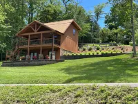 Deer Lick Cabin Lake Front Cabin That Sleeps 6.  Minutes from Bristol Hotels in Piney Flats