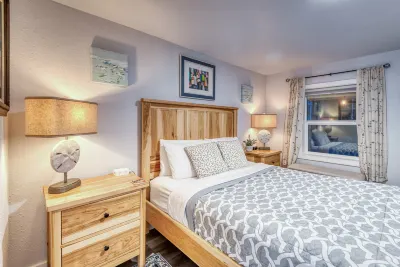 Stunning Seaside Haven - Spacious, Modern, Chic