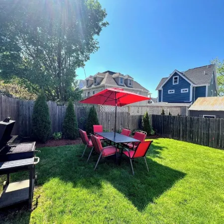 Stylish Boston-Area Duplex - Free Parking, Yard, Comfortable Stay