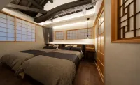 Traditional Japanese House Dino-Saur Hotels in Sakai