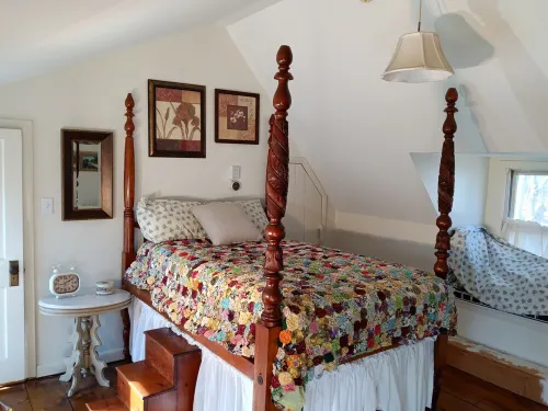 A fun filled,family friendly, farmhouse home, rural,but close to all amenities