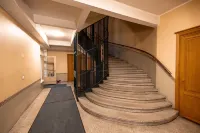 2Ndhomes Bright & Spacious 5Br Apartment - Homestays