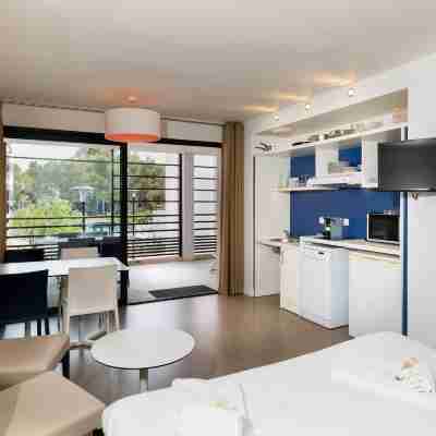 Sowell Family Riviera Rooms