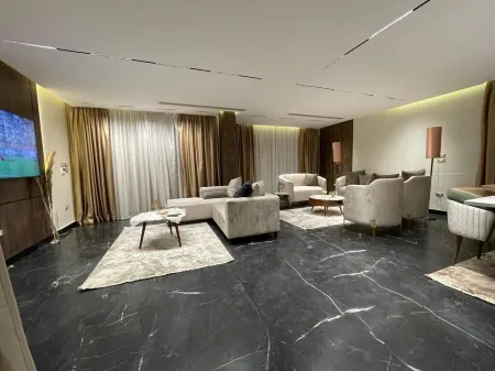 Villa in Palm Hills-The Crown Отели рядом с достопримечательностью «Миср Юниверсити фор Сайенс & Текнолоджи»