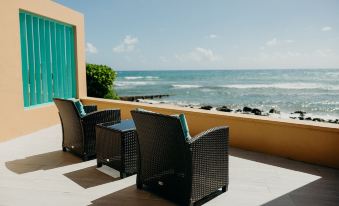 Grapetree Bay Hotel and Villas