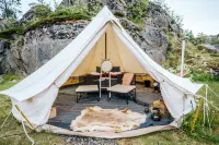 Skårungen - Hotel, Cabins and Camping فنادق في Vagan
