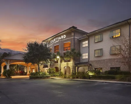 Courtyard Charleston Mt. Pleasant Hotels in Mount Pleasant