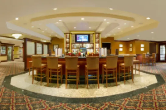 DoubleTree by Hilton Lisle Naperville Hotels in Lisle