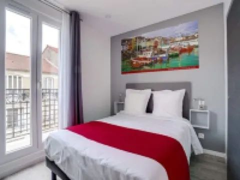 Paris Hotel Hotels in Clichy