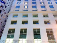 ウィンザー アストゥリアス Escadaria Selarón周辺のホテル