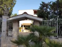 Villa Erry Hotels in Trani