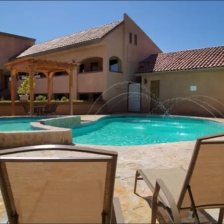 Estancia Inn