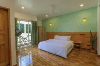 Turtle Maldives - Your Gateway to the Beach & Marine Adventures Await! Hotels in Mahibadhoo