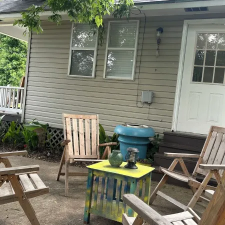 Charming 3-bedroom, pet friendly house in Downtown Natchez