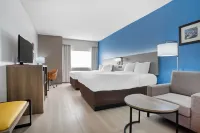 Comfort Inn & Suites Crystal Inn Sportsplex Hotels in Long Beach