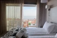Royalty Suites Loft Hotels in Ormos Panagias