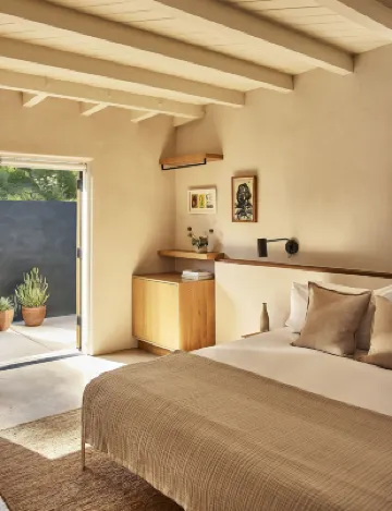 Hotel June Malibu Hotels near Adamson House Museum