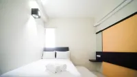 Homey and Comfy 2Br at Dian Regency Apartment Hotel di Kecamatan Sukolilo