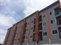 Belleville Hotel Hotels near Wat Sap Khoi