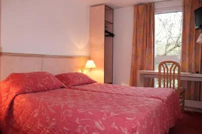 Hotel le Village Hotels in Bures-sur-Yvette
