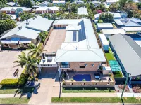 Emerald Central Palms Motel Hotels in Emerald
