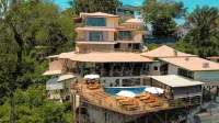 Issimo Suites (Adults Only)