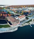 Nuk's Executive Suites Hotels in De Pere